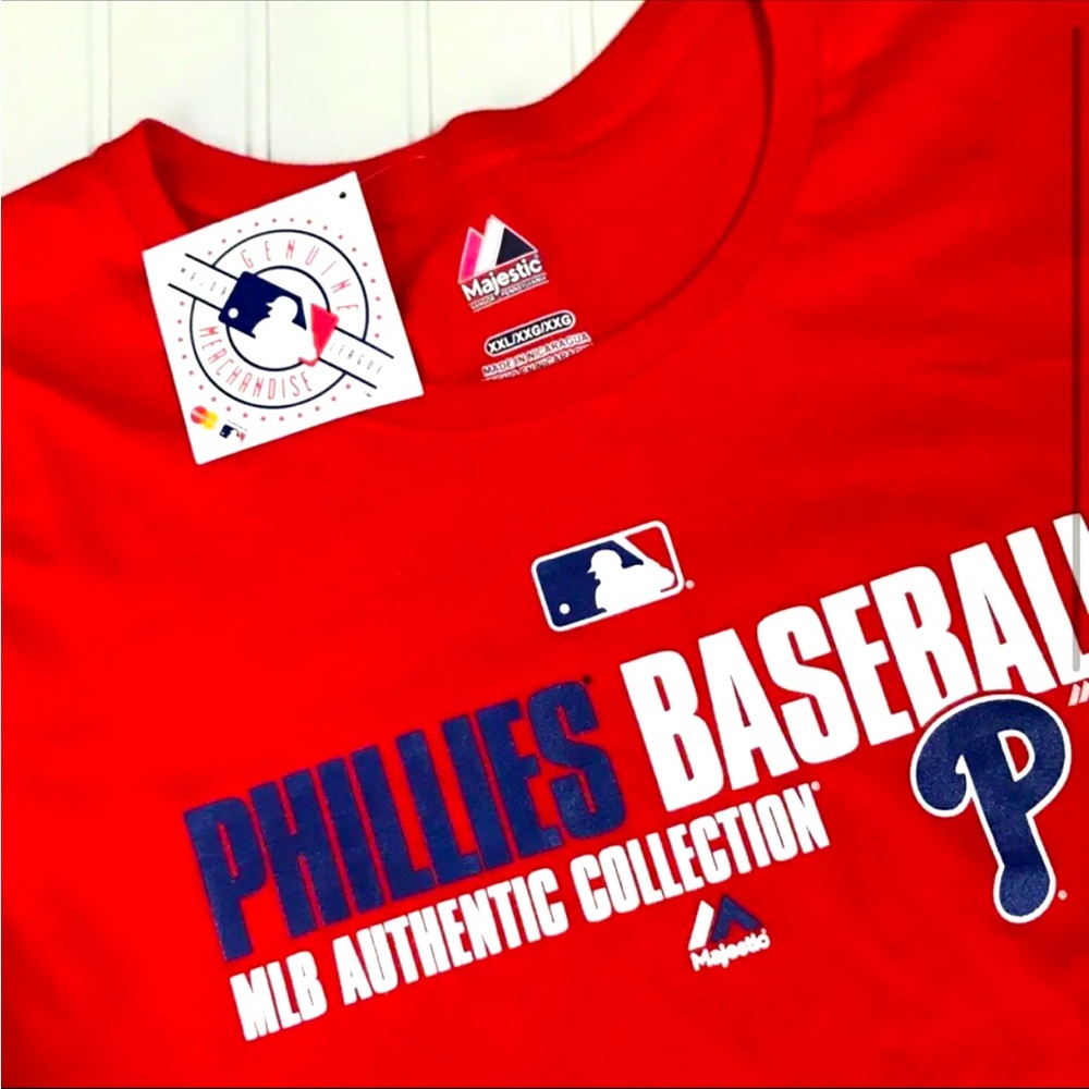 AUTHENTIC COLLECTION
Philadelphia Phillies tee Size 2XL